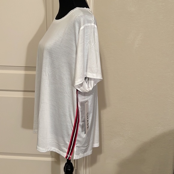 Shape activewear plus size track star top - Picture 2 of 5